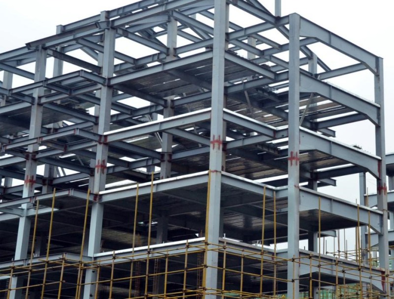 Acht Basics fan Steel Frame Building